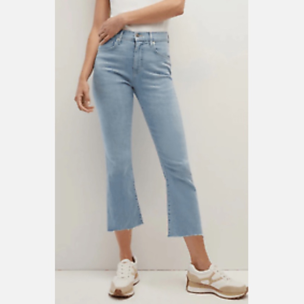 Veronica Beard Carly high rise kick flare light wash cropped denim jeans 28 NWT